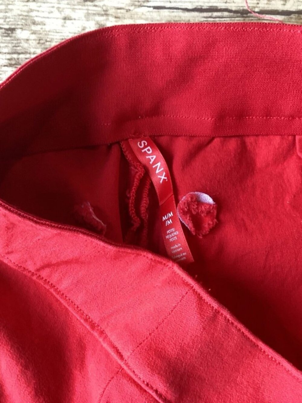 SPANX Red On The Go Crop Wide Leg Stretch Twill Pants Women’s Medium - Picture 3 of 8